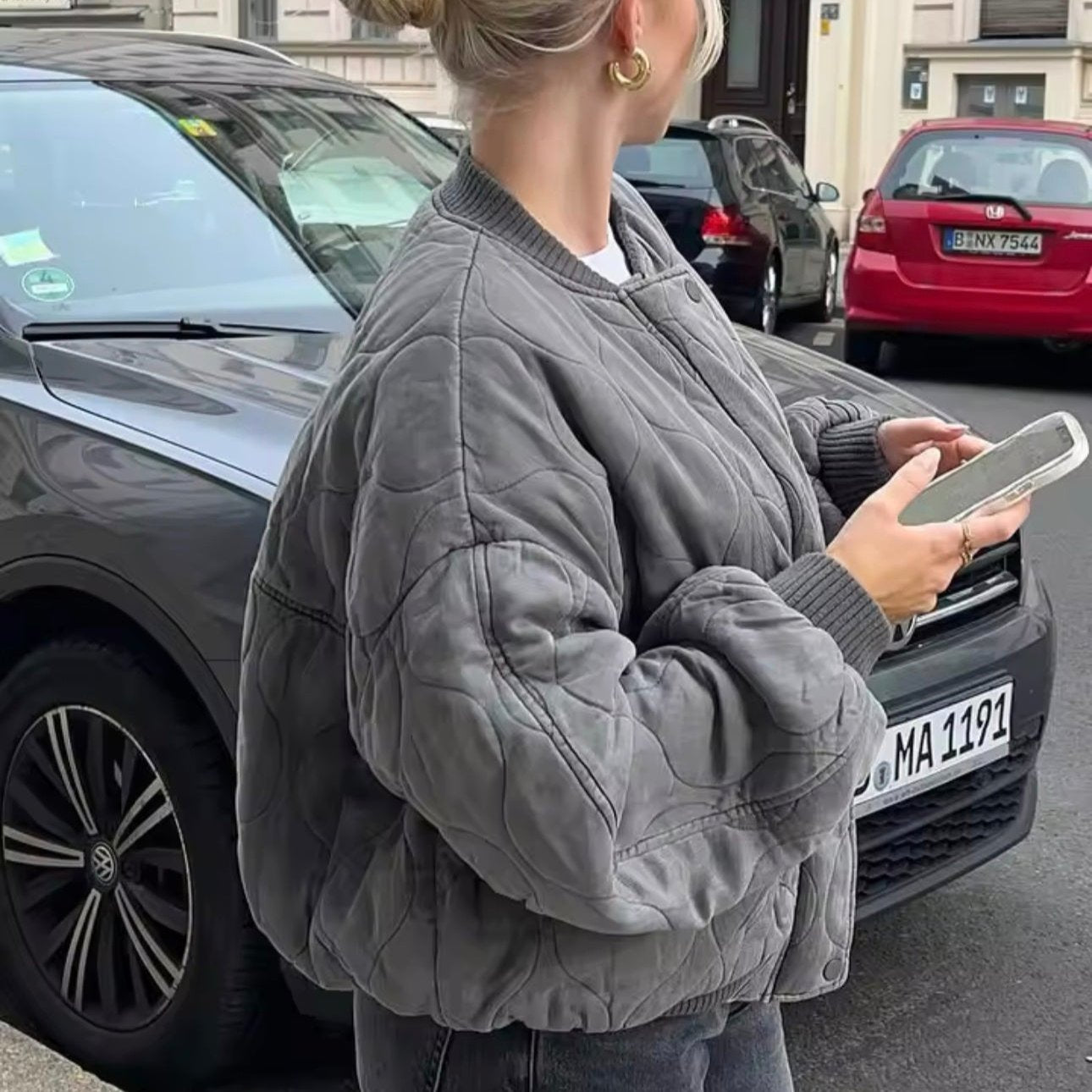 Lucy bomber dzseki – Ötvözd a stílust és a kényelmet a mindennapokban