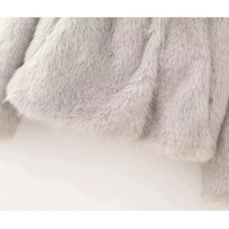 Jachetă elegantă din blană falsă pentru căldură maximă