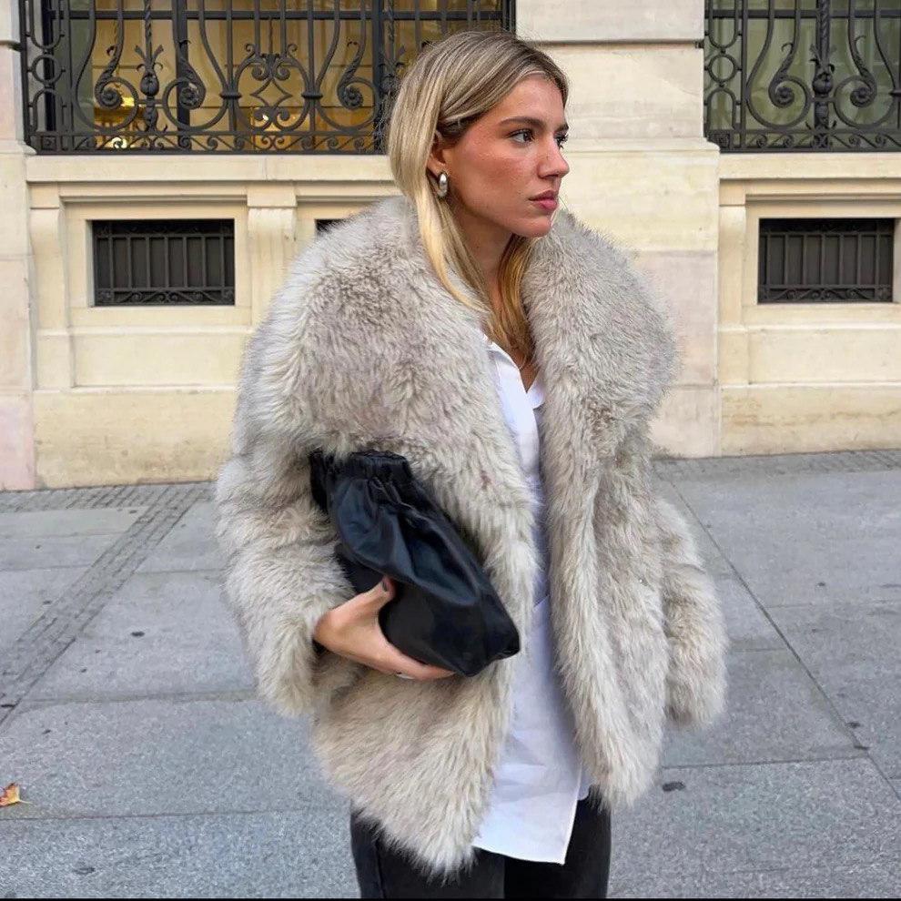 Jachetă elegantă din blană falsă pentru căldură maximă
