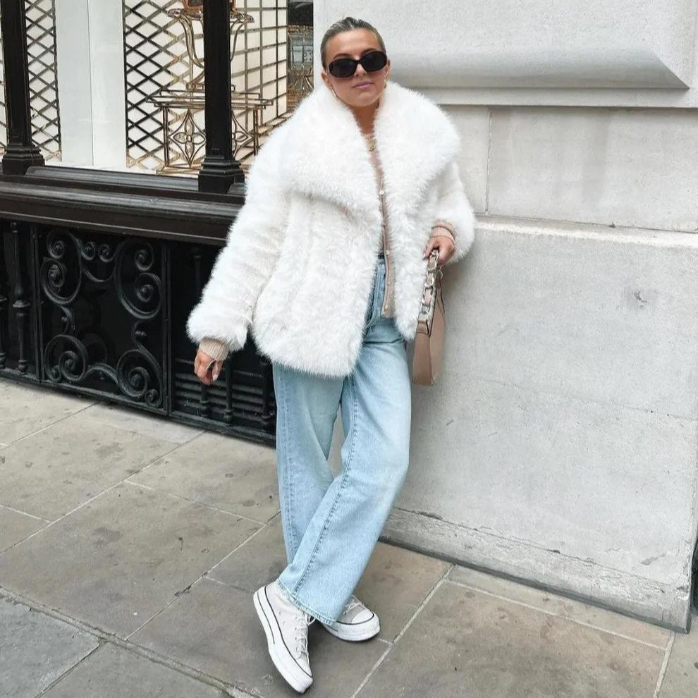 Jachetă elegantă din blană falsă pentru căldură maximă